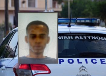 Ανατροπή: Ψεύτικη ταυτότητα δήλωσε ο νεαρός που επιτέθηκε με ψαλίδι στην Ομόνοια και δάγκωσε αστυνομικό – Το βαρύ ποινικό του παρελθόν – ΦΩΤΟ