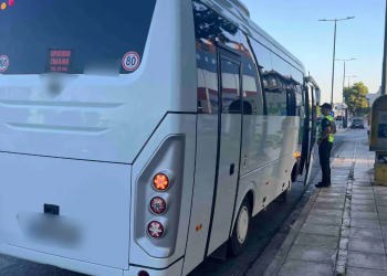 Σαρωτικοί έλεγχοι στα σχολικά λεωφορεία, λίγο πριν χτυπήσει το πρώτο κουδούνι για φέτος – ΦΩΤΟ