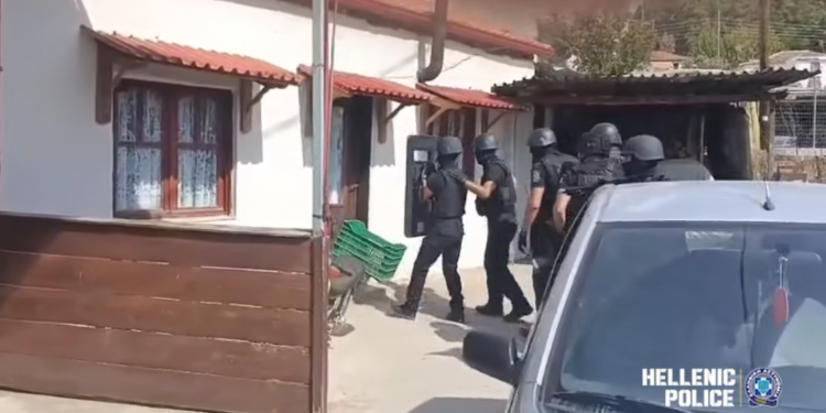 Θεσσαλονίκη: Σύλληψη 62χρονου που καταζητείτο για παράνομη υλοτόμηση – ΒΙΝΤΕΟ – ΦΩΤΟ