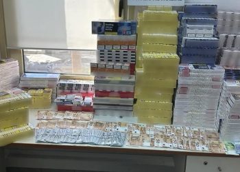 Θεσσαλονίκη: Άνδρας θα «έσπρωχνε» στην αγορά 2.800 λαθραία πακέτα τσιγάρα και 18 κιλά καπνό – ΦΩΤΟ