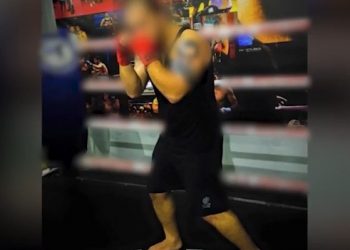 Στον ανακριτή ο «κοντός μαστροπός» που μήνυσε ο Χρυσοχοΐδης – Τι λέει ο δικηγόρος του – ΒΙΝΤΕΟ