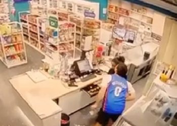 ΒΙΝΤΕΟ ΝΤΟΚΟΥΜΕΝΤΟ από την δράση του «ληστή με το φιλάκι» – «Άφωνα» τα θύματά του