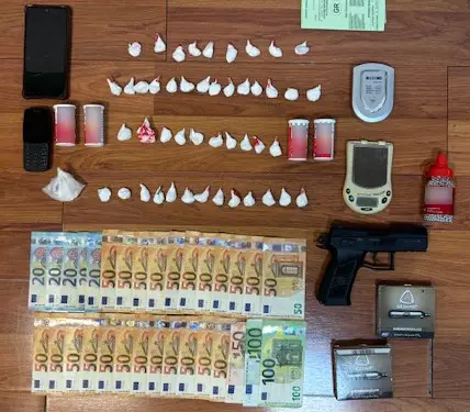 Καλλιθέα: Στα χέρια των αρχών δύο δράστες για διακίνηση ναρκωτικών  – ΦΩΤΟ