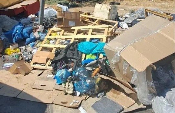 Συνελήφθη 26χρονος την ώρα που πέταγε απόβλητα από το αυτοκίνητό του σε δρόμο στου Ρέντη – ΒΙΝΤΕΟ – ΦΩΤΟ