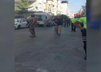 Σοκ στην Τουρκία: 16χρονος επιτέθηκε σε Αστυνομικό Τμήμα στη Σμύρνη – Νεκροί 2 αστυνομικοί – ΒΙΝΤΕΟ