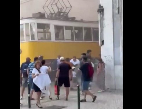 Σε τριήμερο πένθος η Πορτογαλία, μετά την τραγωδία με τους 17 νεκρούς στο τραμ της Λισαβόνα – ΒΙΝΤΕΟ – ΦΩΤΟ