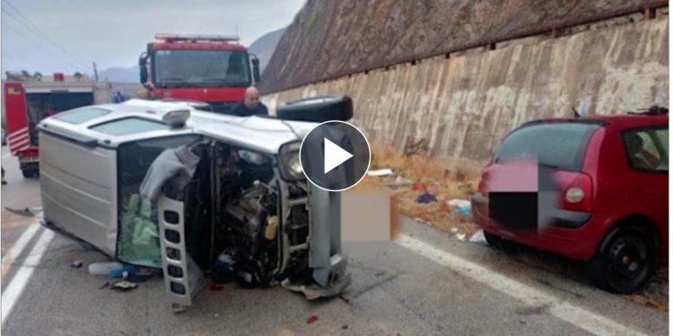 Φόρος αίματος στην άσφαλτο – Ένας νεκρός στην Εύβοια, δύο από μετωπική στο Γαλαξίδι – ΒΙΝΤΕΟ