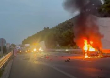 Πώς έγινε το φριχτό τροχαίο στην Αχαΐα με 2 νεκρούς: Επί 1 χλμ. οδηγούσε ανάποδα η 70χρονη στην Ολυμπία Οδό – ΒΙΝΤΕΟ