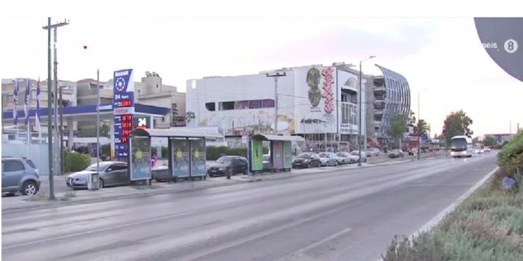 ΒΙΝΤΕΟ ΝΤΟΚΟΥΜΕΝΤΟ από τη φονική καραμπόλα στην Βουλιαγμένης: Πώς έγινε το τροχαίο με τη μία νεκρή