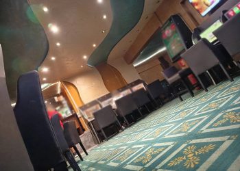 Άγιος Παντελεήμονας: Η ΕΛΑΣ ξεσκέπασε «ναό» του παράνομου τζόγου – 10 συλλήψεις – ΦΩΤΟ