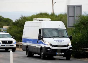 Γκάφα ολκής από την Αστυνομία στην Κύπρο: Μετέφεραν σε κλούβα με κρατούμενους έναν… πολίτη