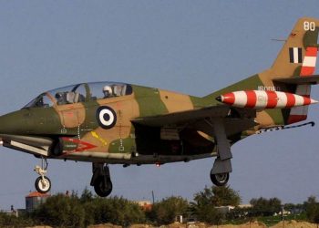 Συναγερμός στο Τατόι – Έπεσε διθέσιο εκπαιδευτικό αεροσκάφος – ΒΙΝΤΕΟ