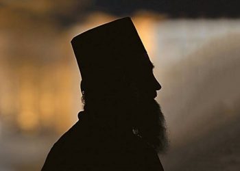 Ιερέας απέσπασε 259.000 ευρώ από ηλικιωμένο – Ανακαίνισε το σπίτι του με τα λεφτά της απάτης