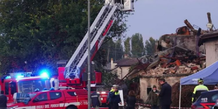 Βερόνα: 3 αστυνομικοί (καραμπινιέροι) νεκροί από έκρηξη σε κτήριο – Είχαν πάει να εκτελέσουν έξωση – ΒΙΝΤΕΟ