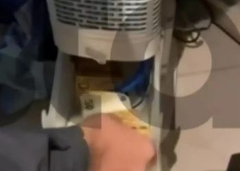 Κεραμεικός: 46χρονος έκρυβε κοκαΐνη, χάπια ecstasy και 6.100 ευρώ σε τάπερ και αφυγραντήρα – ΦΩΤΟ
