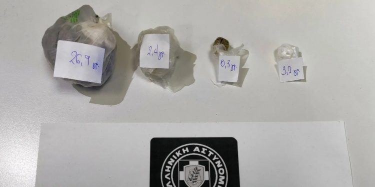 Κοζάνη: Συνελήφθη 32χρονος που κατείχε κοκαΐνη και κάνναβη – ΦΩΤΟ