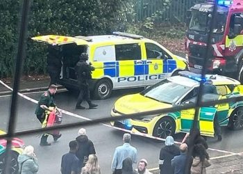 Βρετανία: Επίθεση έξω από συναγωγή στο Μάντσεστερ – Νεκροί ο δράστης και ένας πολίτης, ένας σοβαρά τραυματίας – BINTEO – ΦΩΤΟ