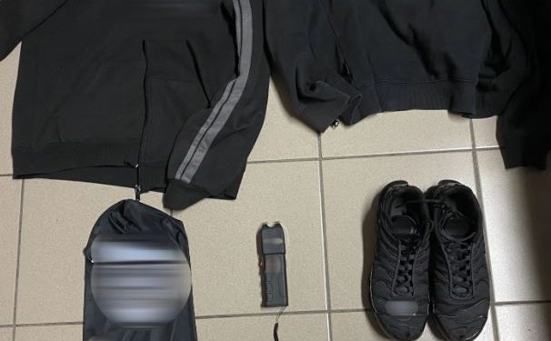 Συνελήφθη 23χρονος για την ληστεία με «taser» σε βενζινάδικο στο Μαρκόπουλο – ΦΩΤΟ