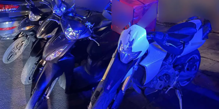 Αδιόρθωτοι οι οδηγοί – Τι έδειξαν οι έλεγχοι στο Ίλιον μέσα σε ένα μόλις βράδυ – ΦΩΤΟ