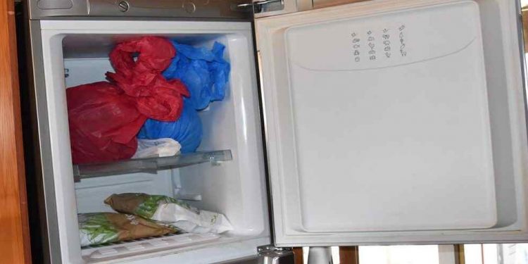 Μεσσηνία: Στον …πάγο έκρυβε το χασίς για να το κρατάει φρέσκο – ΦΩΤΟ