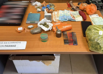 Παιανία: Δύο συλλήψεις για ναρκωτικά στα Γλυκά Νερά – ΦΩΤΟ