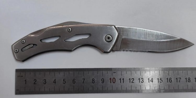 Κάτω Αχαΐα: Συνελήφθη 15χρονος μαθητής με σουγιά μέσα σε Λύκειο – ΦΩΤΟ