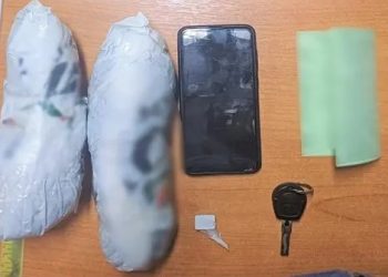 Αστυνομικοί «τσίμπησαν» άνδρα με πάνω από ένα κιλό ηρωίνης στο αυτοκίνητο – ΦΩΤΟ