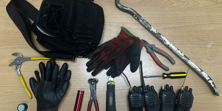 Άνω Λιόσια: «Ξήλωναν» χαλκοσωλήνες από αμαξοστάσιο της ΟΣΥ – ΦΩΤΟ