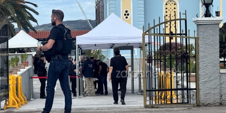 Με ανιχνευτή μετάλλων και drone της ΕΛΑΣ η κηδεία της 56χρονης στα Χανιά μετά το μακελειό στα Βορίζια – ΒΙΝΤΕΟ – ΦΩΤΟ