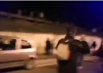 Λέσβος: Με 24 πολίτες και αυτοδιοικητικούς στο εδώλιο η δίκη της Καράβας – ΒΙΝΤΕΟ – ΦΩΤΟ