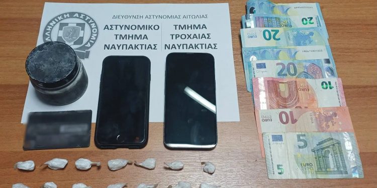 Ναύπακτος: Συνελήφθησαν 2 μαθητές Λυκείου για διακίνηση κοκαΐνης – Πού είχαν φτιάξει την «καβάτζα» τους – ΦΩΤΟ