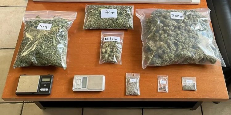 Νέα Πέραμος: Στη «φάκα» της ΕΛΑΣ 60χρονος διακινητής κάνναβης – ΦΩΤΟ