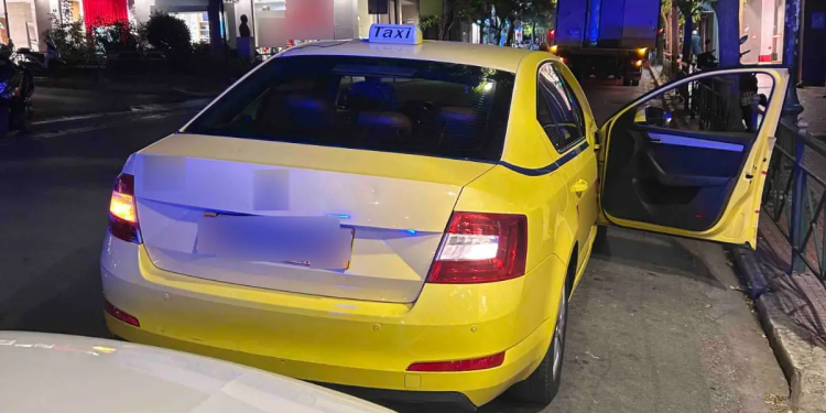 Με μαϊμού άδεια δούλευαν οδηγοί ταξί στο κέντρο της Αθήνας – ΦΩΤΟ 