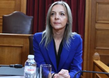 ΟΠΕΚΕΠΕ: Καυγάς Σεμερτζίδου-Κωνσταντοπούλου: «Μου έχουν δεσμεύσει 1.000 ευρώ – Τα 2,4 εκατ. τα φάγατε;» – ΒΙΝΤΕΟ