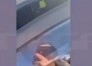 Απίστευτο περιστατικό στην Κέρκυρα: Πήγε να πνίξει 20χρονη για μία θέση πάρκινγκ – ΒΙΝΤΕΟ