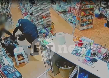 ΒΙΝΤΕΟ ΝΤΟΚΟΥΜΕΝΤΟ από τη συμπλοκή στον Άγιο Παντελεήμονα: Δύο νεαροί μαχαιρωμένοι, ο ένας σε κρίσιμη κατάσταση