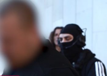 Υπόθεση διπλής δολοφονίας στη Φοινικούντα: Τον δρόμο της προφυλάκισης πήραν ανιψιός και επιχειρηματίας μετά τη μαραθώνια απολογία τους – ΒΙΝΤΕΟ