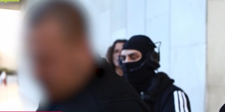 Υπόθεση διπλής δολοφονίας στη Φοινικούντα: Τον δρόμο της προφυλάκισης πήραν ανιψιός και επιχειρηματίας μετά τη μαραθώνια απολογία τους – ΒΙΝΤΕΟ