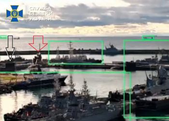 Ουκρανικά υποβρύχια drone έπληξαν για πρώτη φορά ρωσικό υποβρύχιο – ΒΙΝΤΕΟ από τη στιγμή της έκρηξης – ΦΩΤΟ