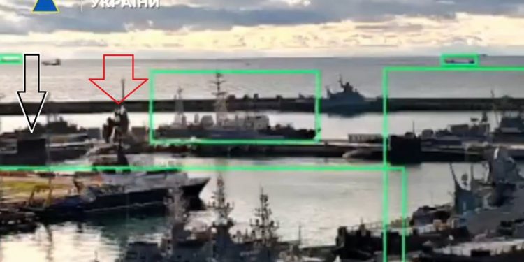 Ουκρανικά υποβρύχια drone έπληξαν για πρώτη φορά ρωσικό υποβρύχιο – ΒΙΝΤΕΟ από τη στιγμή της έκρηξης – ΦΩΤΟ