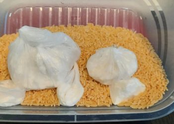 Στη «φάκα» της ΕΛΑΣ 30χρονος διακινητής ναρκωτικών – Έκρυβε την  κοκαΐνη στο τάπερ με το ρύζι – ΦΩΤΟ