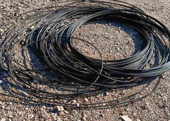 Όπλα, ρευματοκλοπή και σωρεία παραβάσεων «ξετρύπωσε» η ειδική αστυνομική επιχείρηση στον Ασπρόπυργο – ΒΙΝΤΕΟ – ΦΩΤΟ