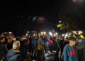 Κάτω Αχαΐα: Aγρότες, αυτή τη φορά πεζοί έκλεισαν την Πατρών – Πύργου – ΦΩΤΟ