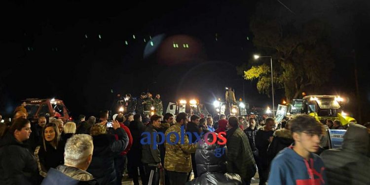Κάτω Αχαΐα: Aγρότες, αυτή τη φορά πεζοί έκλεισαν την Πατρών – Πύργου – ΦΩΤΟ