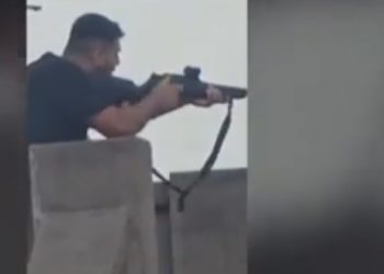 Βίντεο Ντοκουμέντο από το μακελειό σε παραλία του Σίδνεϊ – Συγκλονίζουν οι μαρτυρίες επιζώντων – ΦΩΤΟ