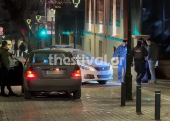 Θεσσαλονίκη: Επίθεση με μολότοφ σε περιπολικό πίσω από το Τουρκικό Προξενείο – 9 προσαγωγές – ΒΙΝΤΕΟ – ΦΩΤΟ
