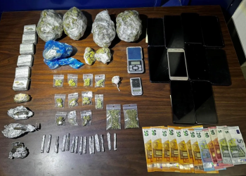 Άγιος Παντελεήμονας: Με ηλεκτρικά πατίνια διακινούσαν τη παράνομη «πραμάτεια» τους – 14 συλλήψεις – ΦΩΤΟ