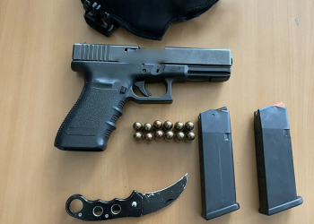 Πετράλωνα: Πιάστηκε 44χρονος με πιστόλι – Είχε παραποιήσει και χαμένα χαρτιά αστυνομικού – ΦΩΤΟ