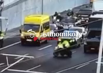 Σοκαριστικό ΒΙΝΤΕΟ ΝΤΟΚΟΥΜΕΝΤΟ: Η στιγμή που μοτοσικλετιστής παρασύρει αστυνομικό για να ξεφύγει από μπλόκο