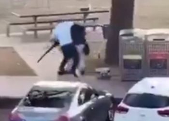 Μακελειό στο Σίδνει: Με την ISIS συνδέουν οι Αρχές τους δράστες που αιματοκύλισαν την παραλία – ΦΩΤΟ